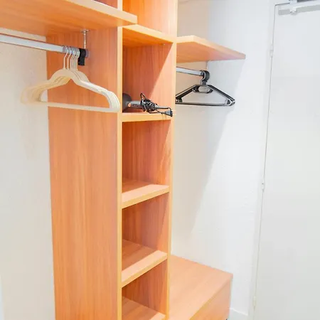 شقة Paris Retreat 5 Minutes From Hoche Metroparking بونتا